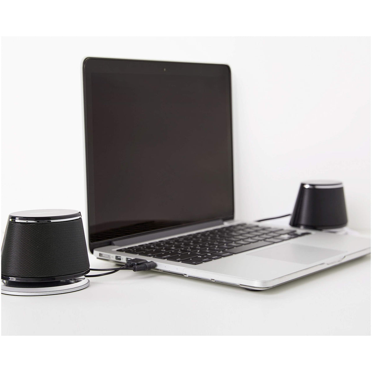 Amazon Basics Stereo 2.0 Speakers for PC or Laptop with Volume Control, 3.5mm Aux Input, USB-Powered, 1 Pair, Black
