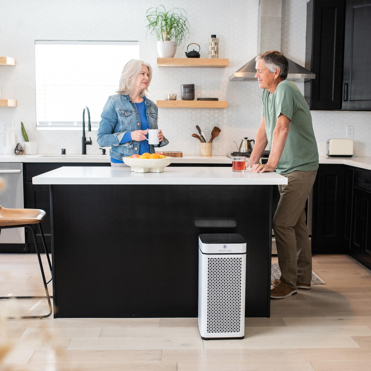 Medify MA-40 Air Purifier with HEPA Filter | 1,793 ft² Coverage in 1hr for Smoke, Wildfires, Odors, Pollen, Pets | Quiet Removal to 0.3 Microns | White, 1-Pack