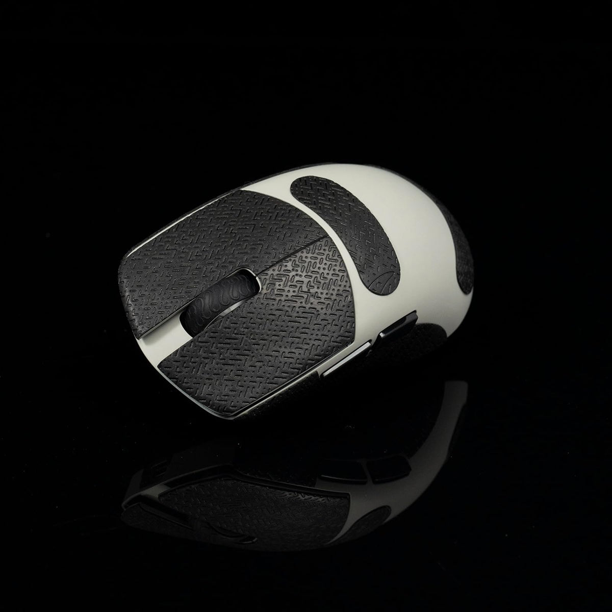 Hokeyio Grip Tape for Lamzu Atlantis Maya - Anti-Slip,Enhanced Control, Sweat Resistance,Improves FPS Gaming Grip & Mouse Protection [Pre-Cut] EVA White 0.5mm