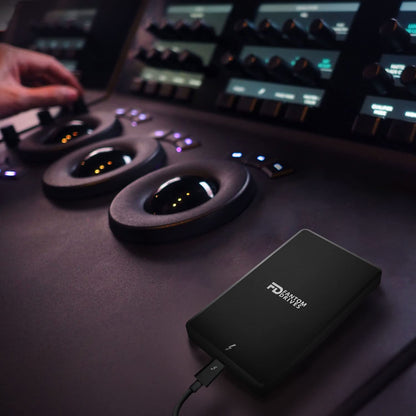 Fantom Drives - 4TB External 3D NAND TLC Portable Solid State Drive - Thunderbolt 3 & 4 USB 3.2 Type-C - 2800MB/s -TB3X-2300N4TB