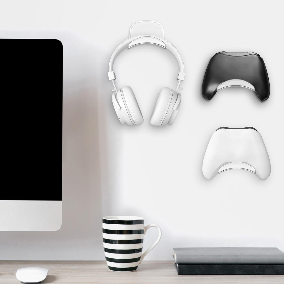 Wonderjune 30 Pcs Headphone Hanger Holder Desk Adhesive Headphone Hook Graduation Wall Hook Mount Strong Universal Acrylic Holder Hooks for General Purpose Game Earphone Controller(Clear)