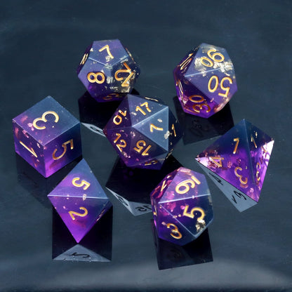 Haxtec Sharp Edge DND Dice Set, Gold Flakes Resin Polyhedral RPG Dice