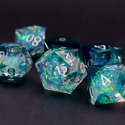 Haxtec Sharp Edge DND Dice Set, Iridecent Resin Polyhedral RPG Dice