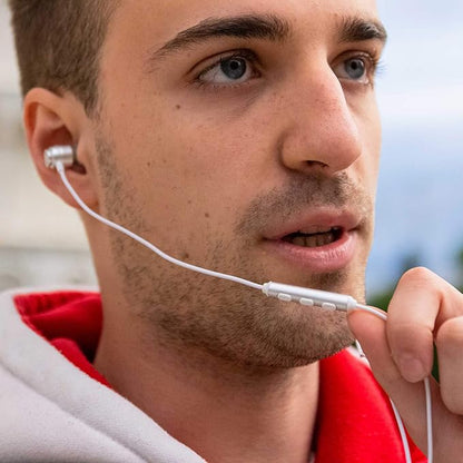 LUDOS Clamor Wired Earbuds in-Ear Headphones, 5 Years Warranty, Earphones with Microphone, Noise Isolating Ear Buds, Memory Foam for iPhone, Samsung, School Students, Kids, Women, Small Ears - White