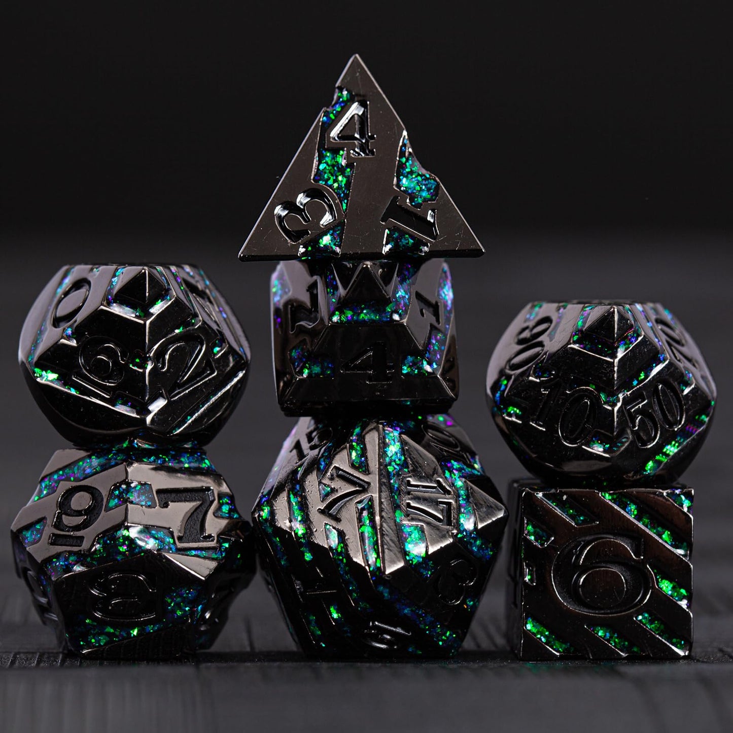 Maywin Metal Dice Set with Inlay Design, Heavy Zinc Alloy DND Dice for RPG & Tabletop Gaming