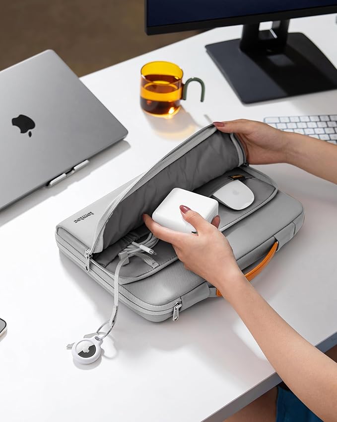 tomtoc 360 Protective Laptop Carrying Case for 2024 New 16-inch MacBook Pro M4/M3/M2/M1 Pro/Max 2024-2019, Water-Resistant Laptop Bag Sleeve with Accessory Pocket for The New Razer Blade 15