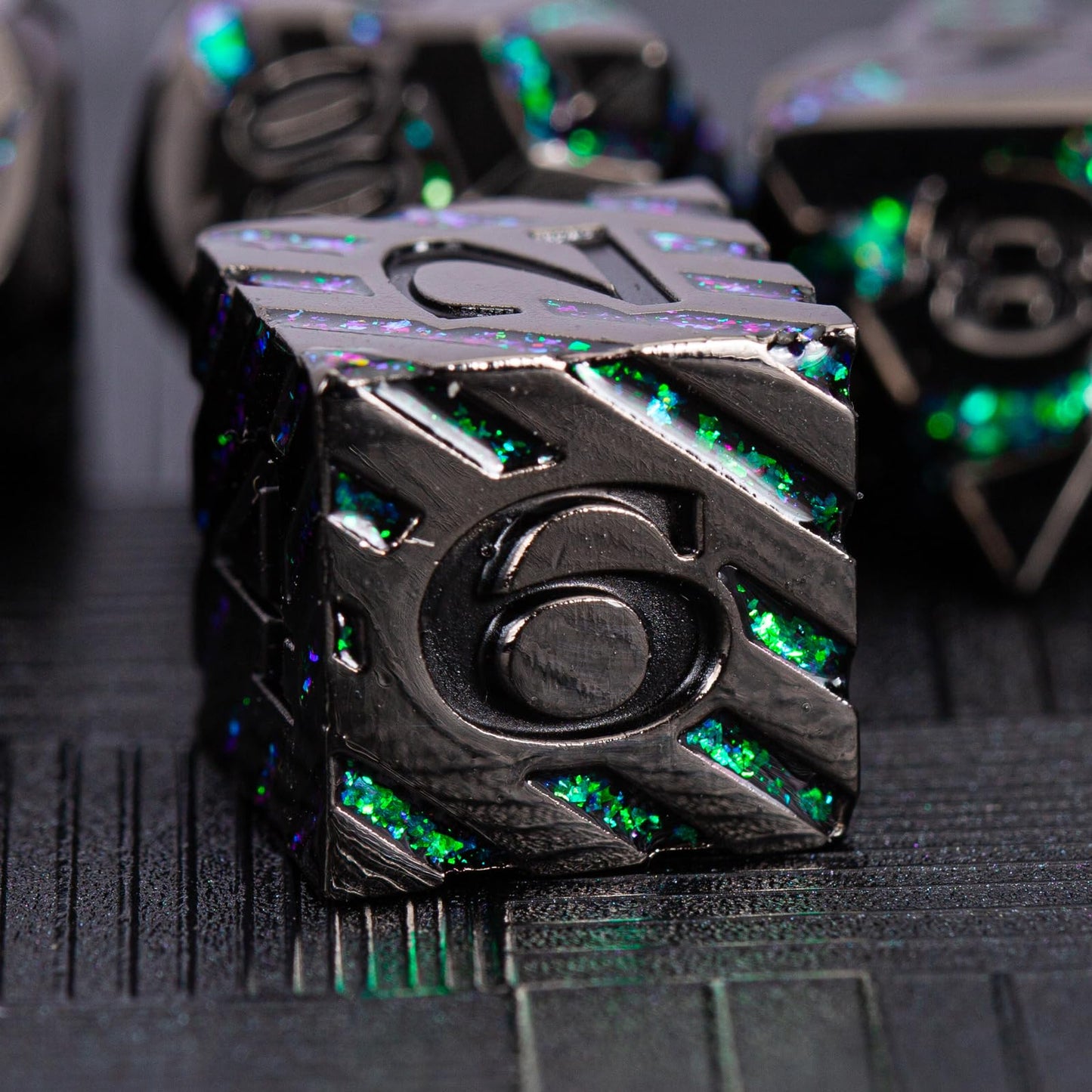 Maywin Metal Dice Set with Inlay Design, Heavy Zinc Alloy DND Dice for RPG & Tabletop Gaming