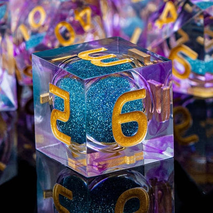ARUOHHA Liquid Core DND Dice Set, 7pcs Resin Sharp Edged Dice RPG Purple Polyhedral D and D Dice with Gift Box, Role Playing Dice Set D20 D12 D10 D8 D6 D4