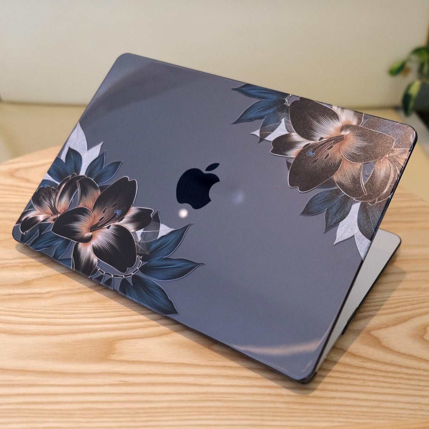 MEEgoodo Case for M5/M4/M3/M2 MacBook Air 13 inch 2026 2025 2024 2022, Fit Model A3449/A3240/A3113/A2681, Case Compatible with MacBook Air 13.6-inch, Golden Lilies