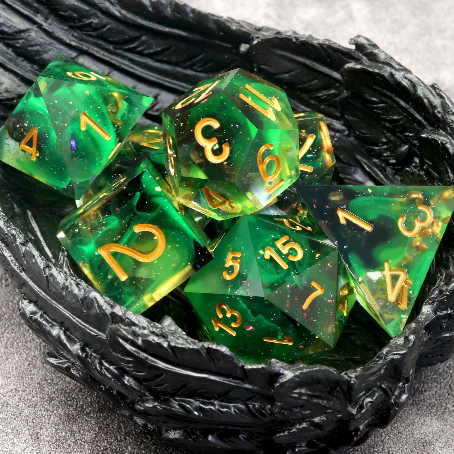 Haxtec Sharp Edge DND Dice Set, Glitter Resin Polyhedral RPG Dice