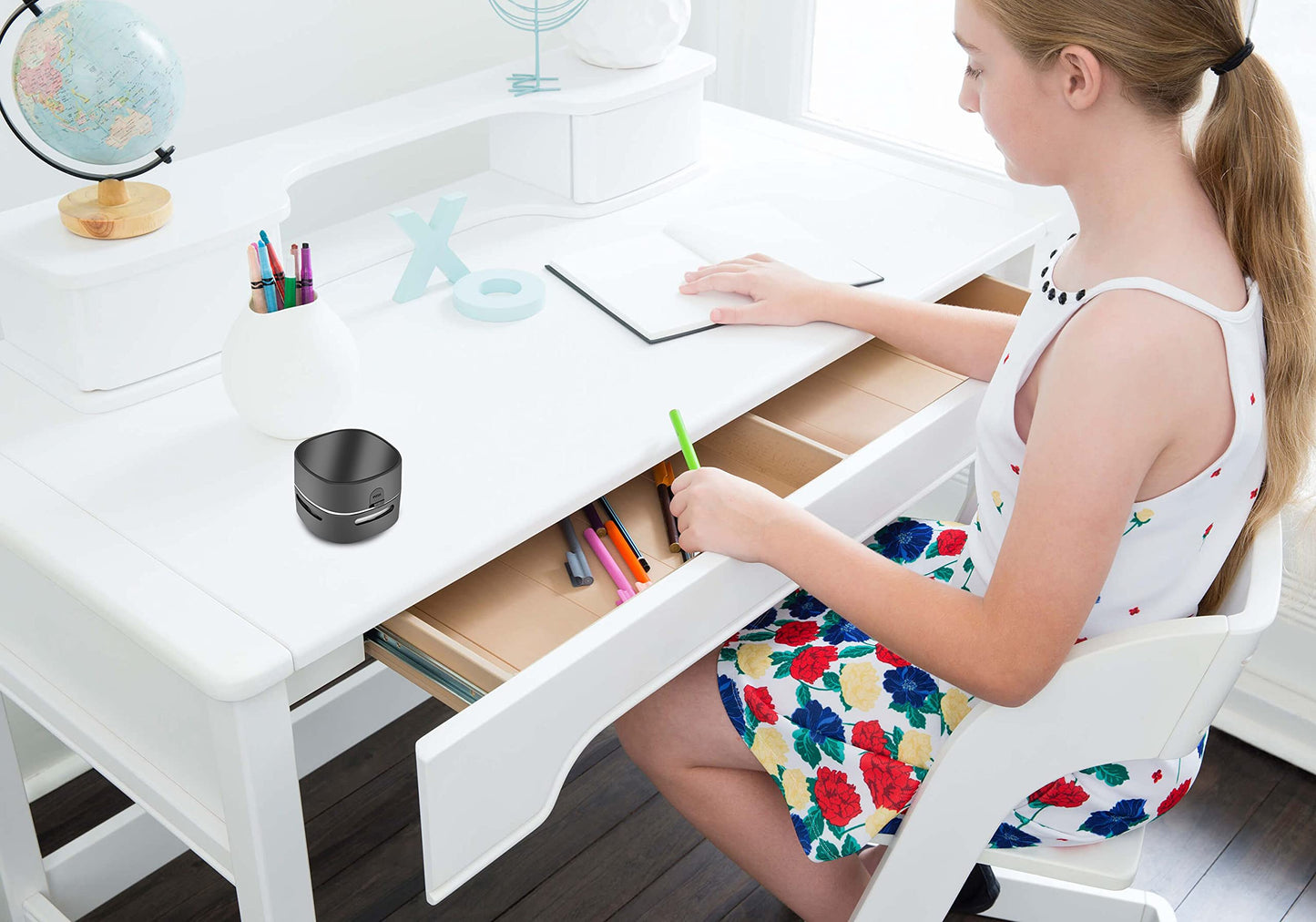 ODISTAR Mini Desktop Vacuum Cleaner for Table Dust (Black AA Battery)