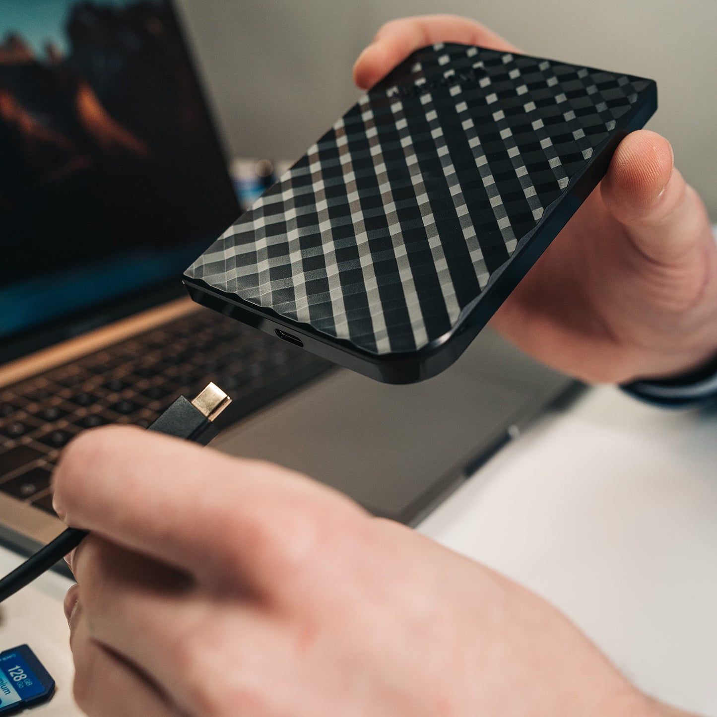 Verbatim 256GB Portable SSD External Hard Drive Store ‘n’ Go USB 3.2 Gen 1 USB-C Adapter Included - External Solid State Drive