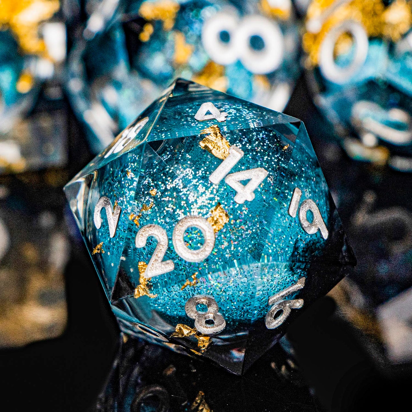 ORIFANTOU DND Dice Blue Liquid Core Dice Set with Metal Box, Handmade Sharp Edge D and D Polyhedral Dice for use with RPG D&D Role Playing Game