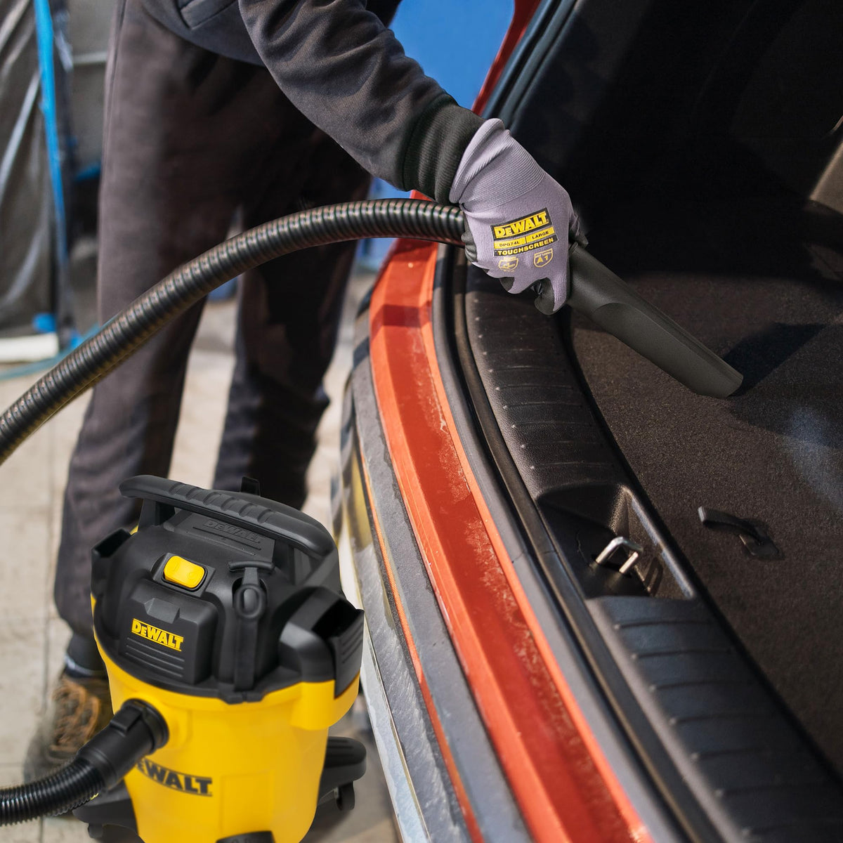 DEWALT 6 Gal. 4.0 HP Poly Wet/Dry Vacuum with Hose and Accessories DXV06PL