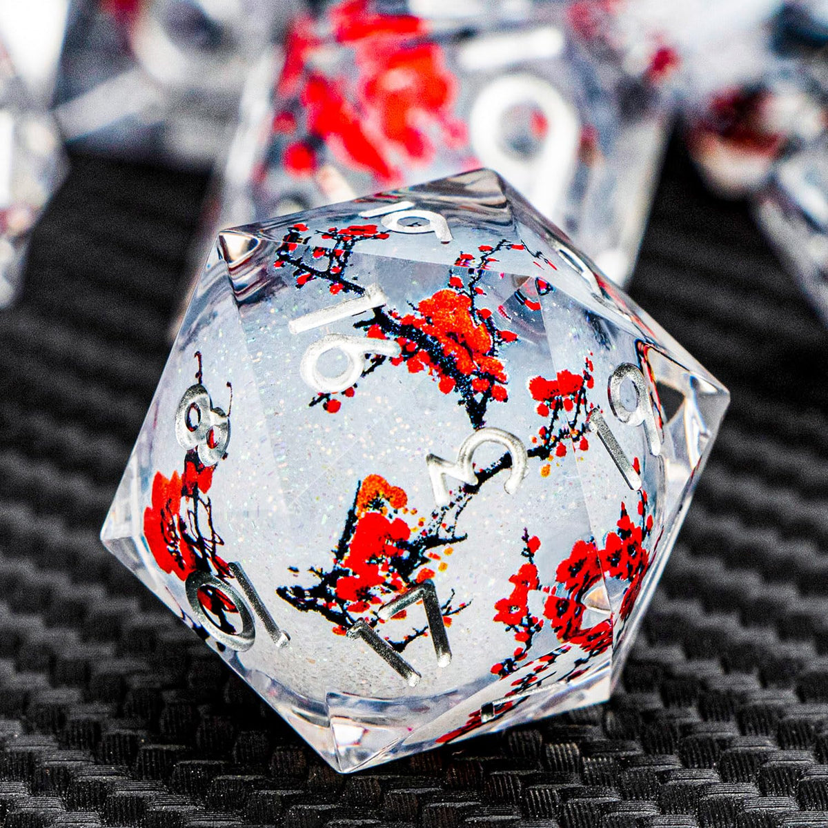 ARUOHHA DND Resin Dice Set 7Pcs Handmade Glitter Inclusions Sharp Edge Dragons Dice with Box, Role Playing Game RPG Lightning Polyhedral Dungeons D and D Dice Set