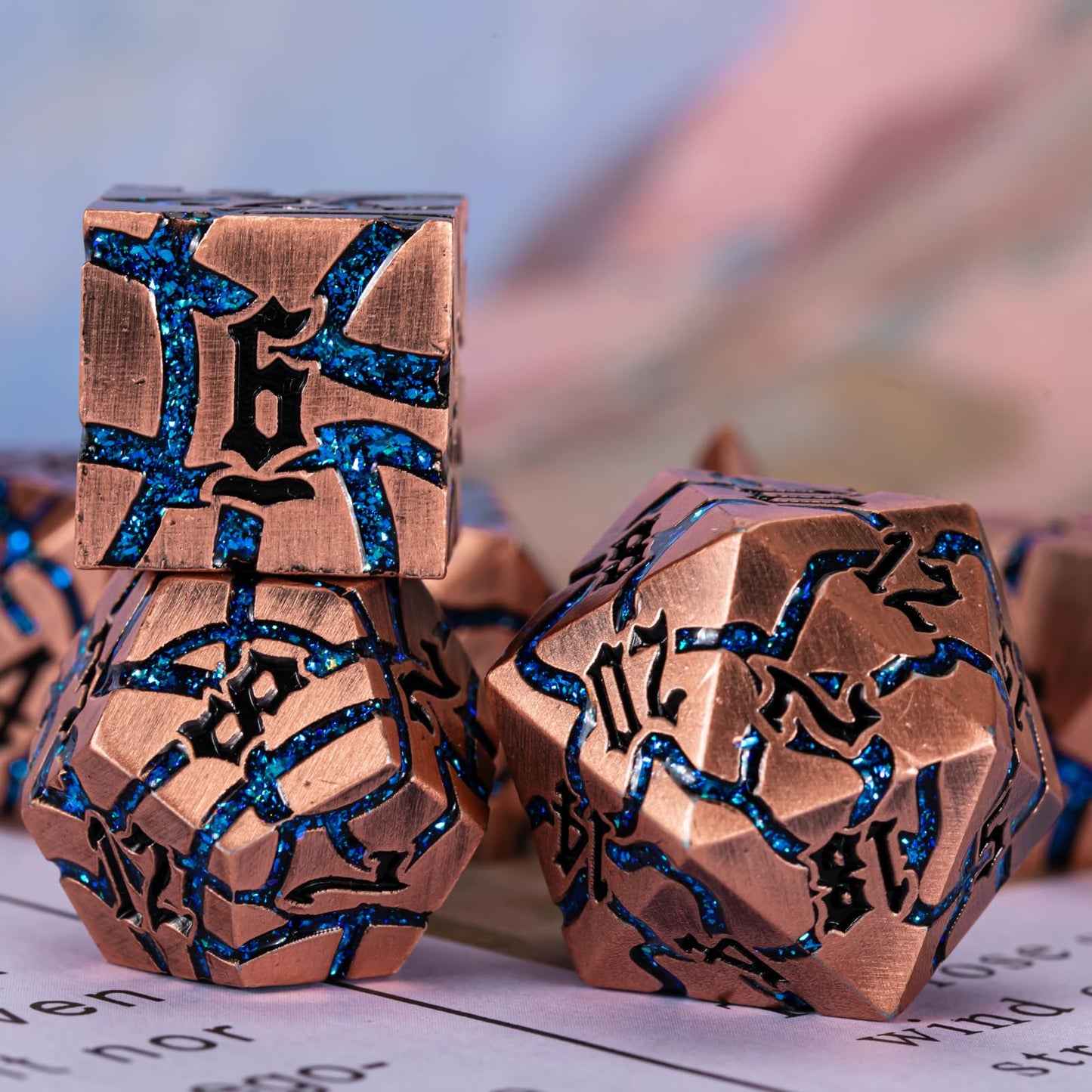 Maywin Cracked Rune Metal Dice Set for DND & RPG – Dark Fantasy Fractured Design, Premium Heavy Metal Polyhedral Dice with Deep Engraved Numbers, 7-Piece Set – Blue Arcane Vein