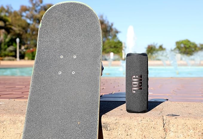JBL Flip 6 - Portable Bluetooth Speaker, powerful sound and deep bass, IPX7 waterproof, 12 hours of playtime, JBL PartyBoost for multiple speaker pairing for home, outdoor and travel (Red)