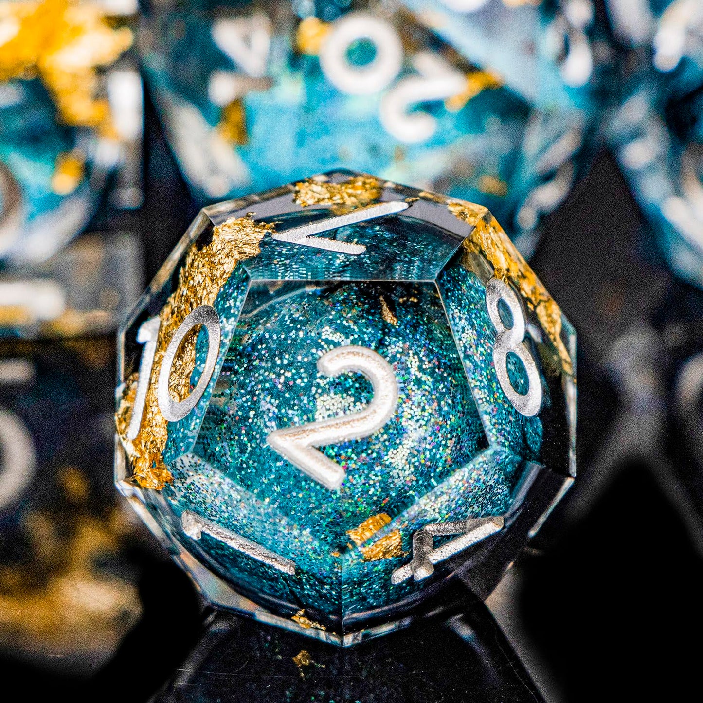 ORIFANTOU DND Dice Blue Liquid Core Dice Set with Metal Box, Handmade Sharp Edge D and D Polyhedral Dice for use with RPG D&D Role Playing Game